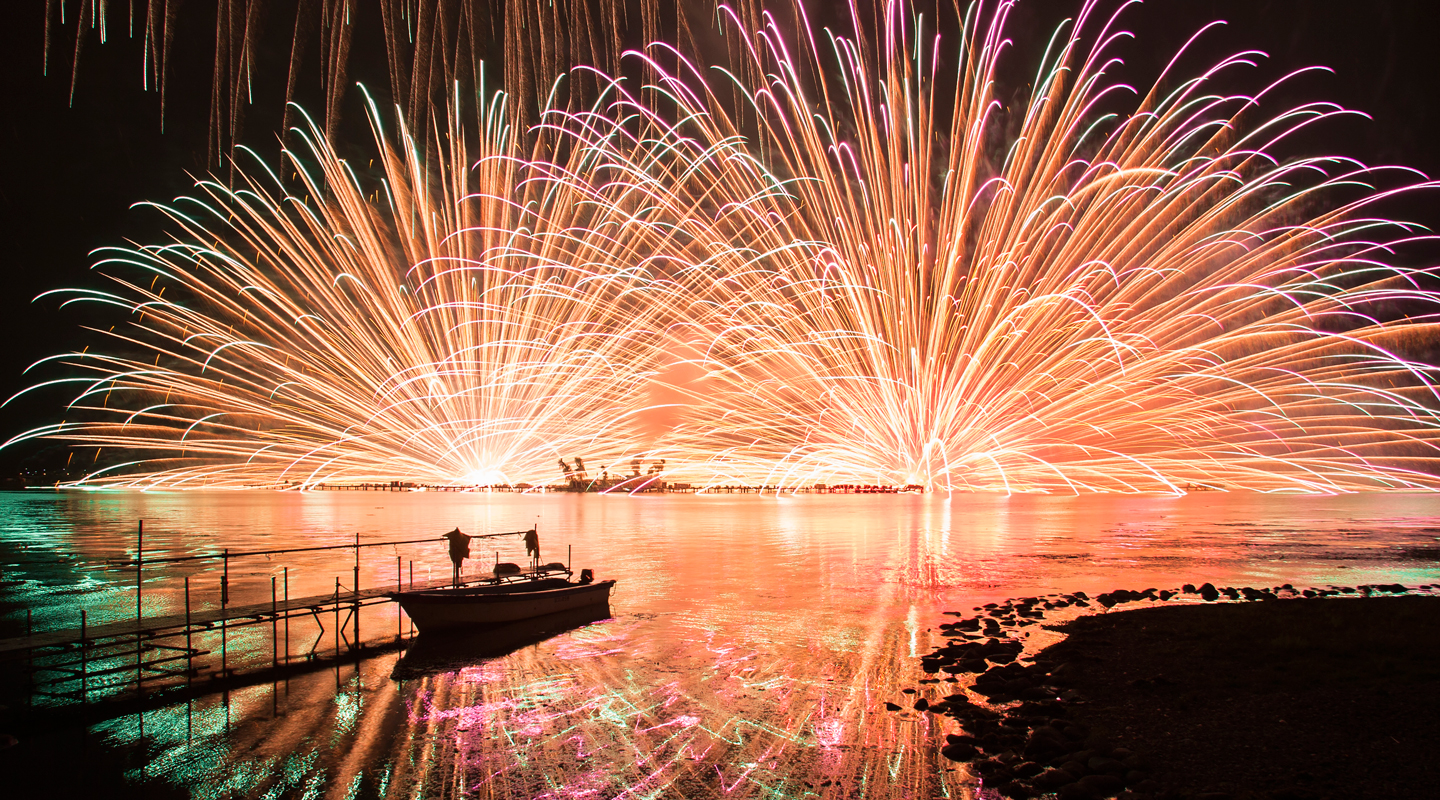 諏訪湖祭湖上花火大会